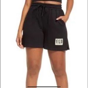NWT Viva la Bonita Sweatshorts Drawstring Pockets Pullon Black Shorts Womens S